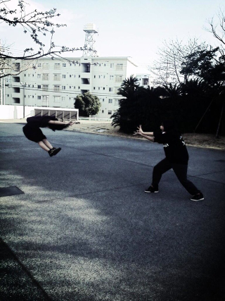 Illustration for article titled Latest Japanese Schoolgirl Trend: Fake Dragon Ball Attacks